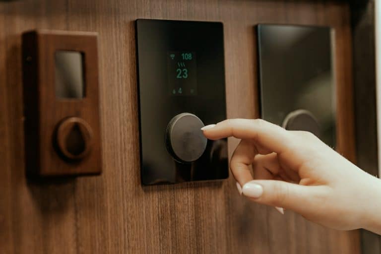 Chauffage par infrarouge : l’alternative silencieuse et invisible pour votre maison